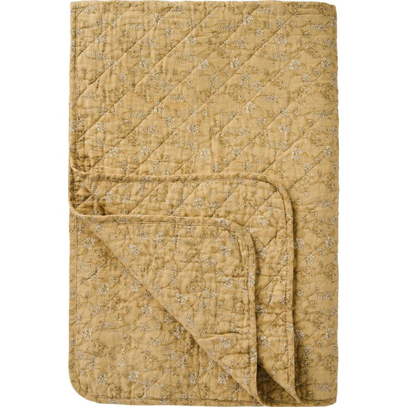 Quilt with Soft Yellow Vines