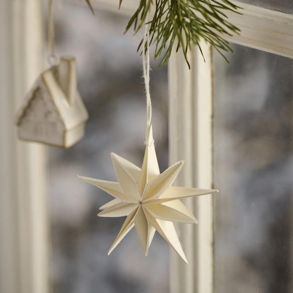 White Paper 3D Star Decoration